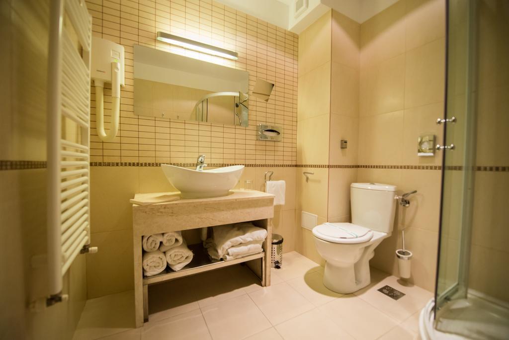 Imago Boutique Hotel Mamaia Exteriör bild