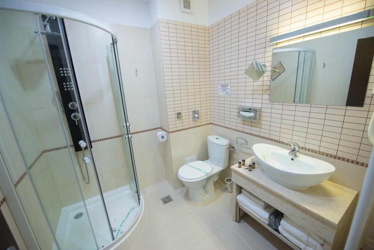 Imago Boutique Hotel Mamaia Exteriör bild