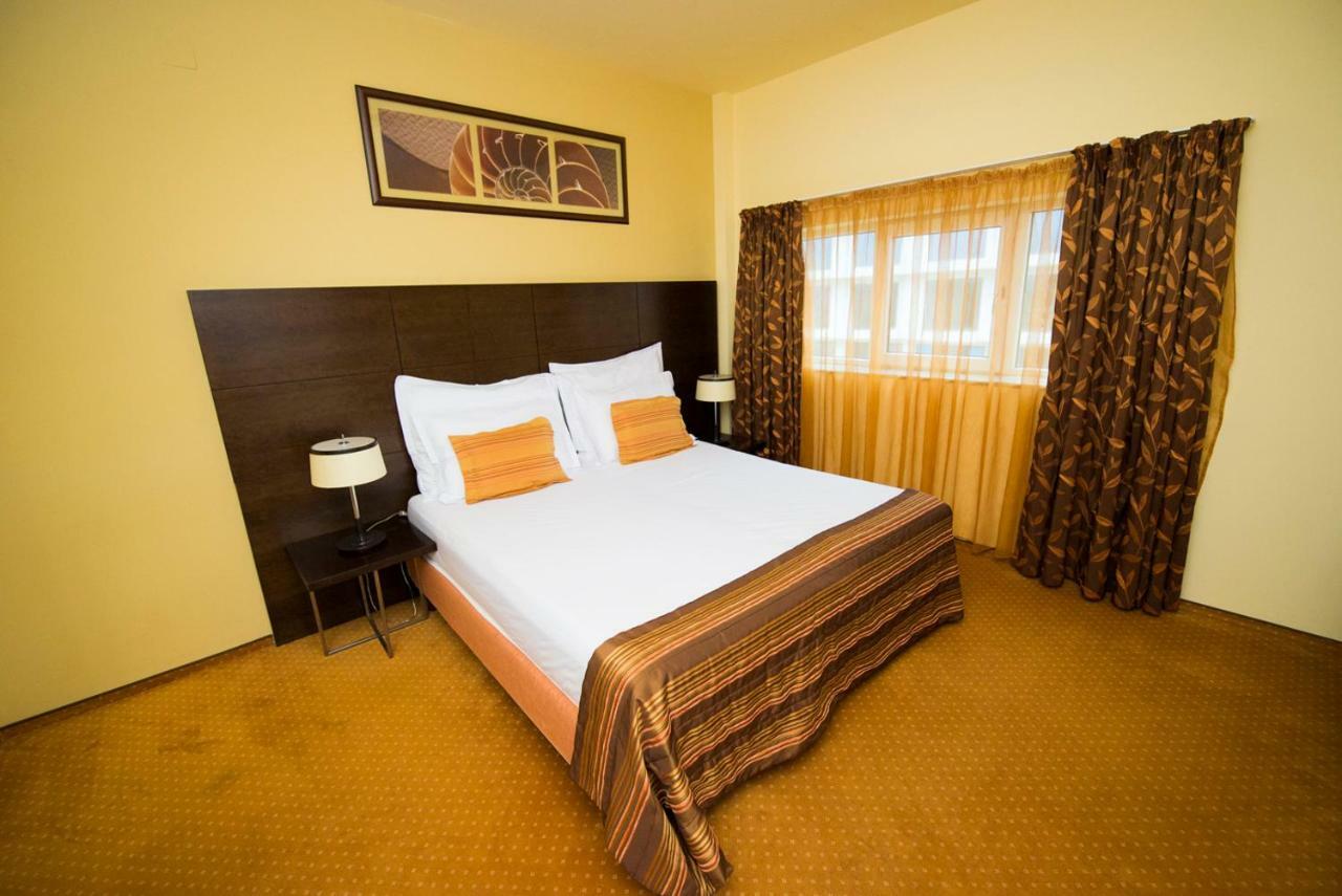 Imago Boutique Hotel Mamaia Exteriör bild