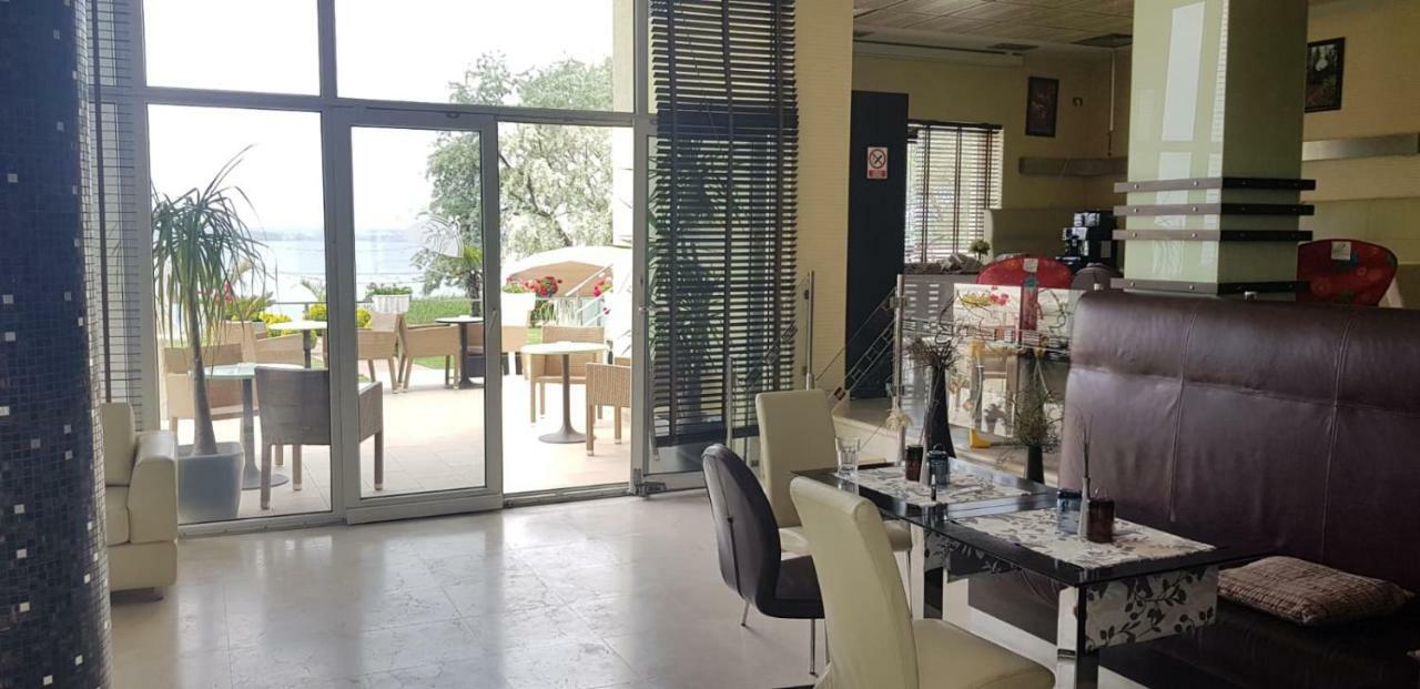Imago Boutique Hotel Mamaia Exteriör bild